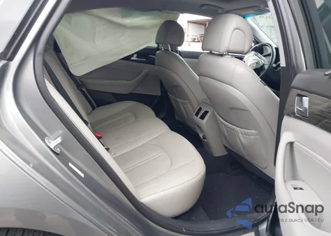 2017 Hyundai Sonata Hybrid Limited from USA, damaged, VIN KMHE34L38HA067179